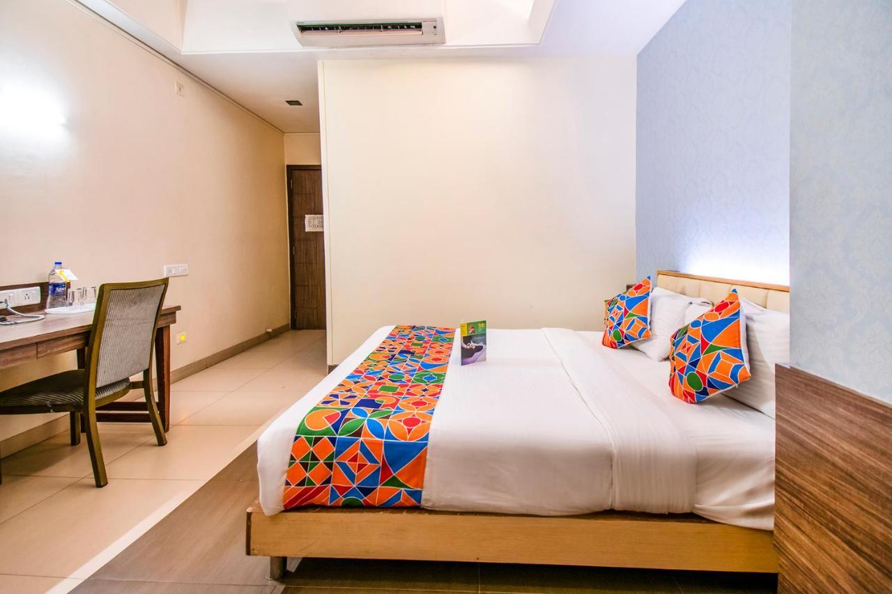 Hotel Sadanand Regency Pimpri-Chinchwad Exteriér fotografie