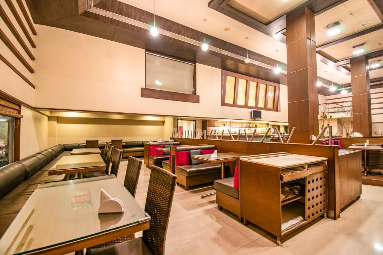 Hotel Sadanand Regency Pimpri-Chinchwad Exteriér fotografie
